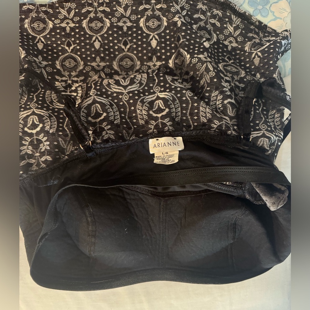 Elegant Black and Gray Women's Top - Picture 5 of 6